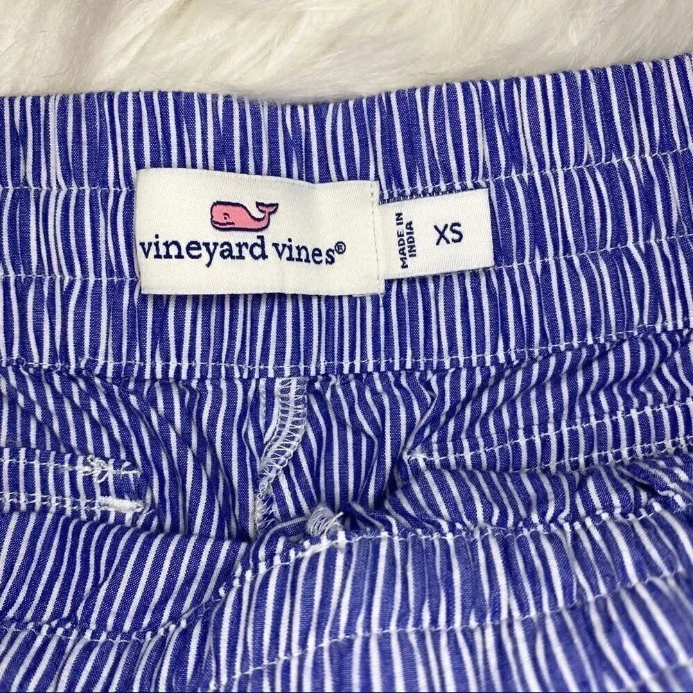 Vineyard Vines mix print shorts w drawstring waist